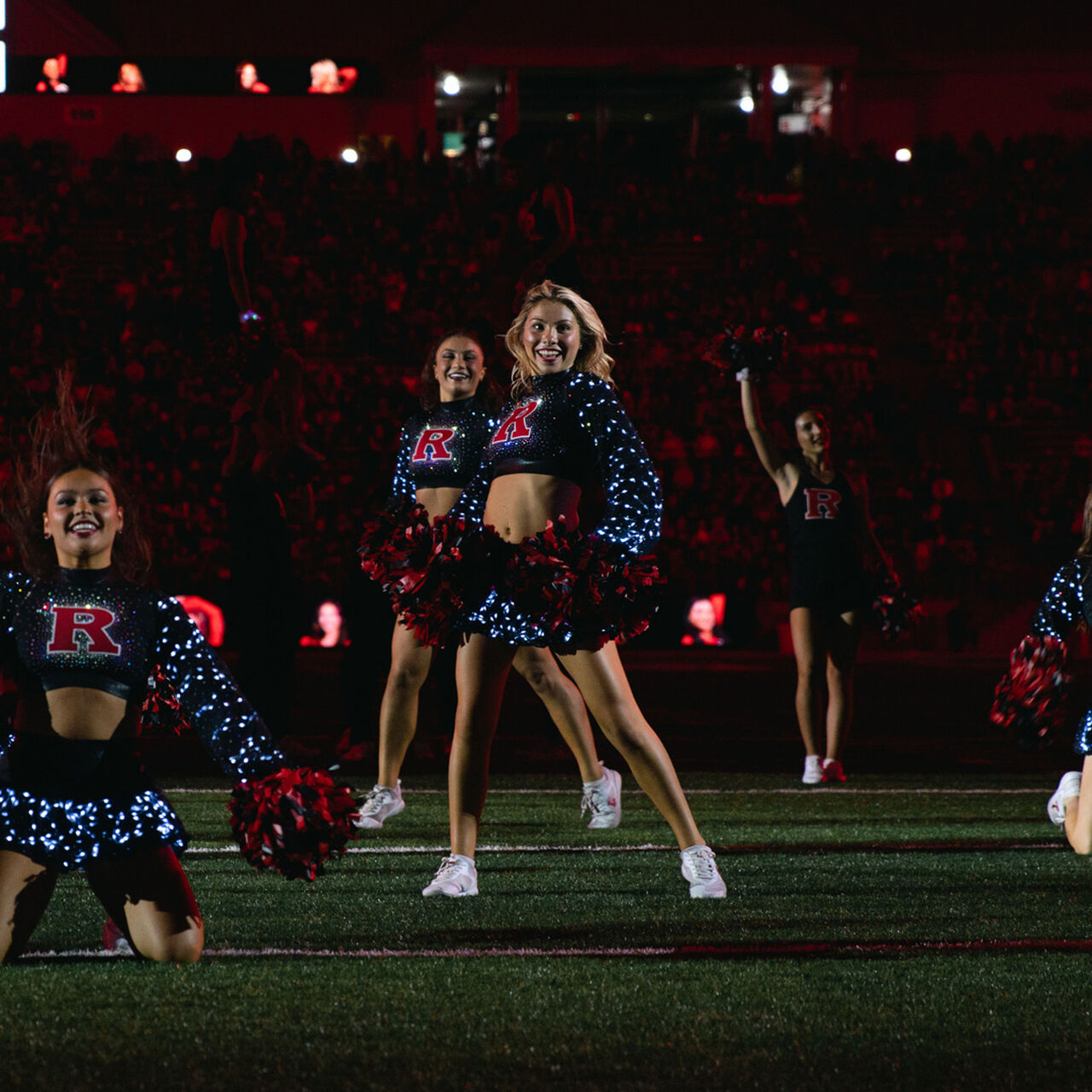 Spirit Program (Dance Team, Cheerleading, Sir Henry - Mascot)  image number 0