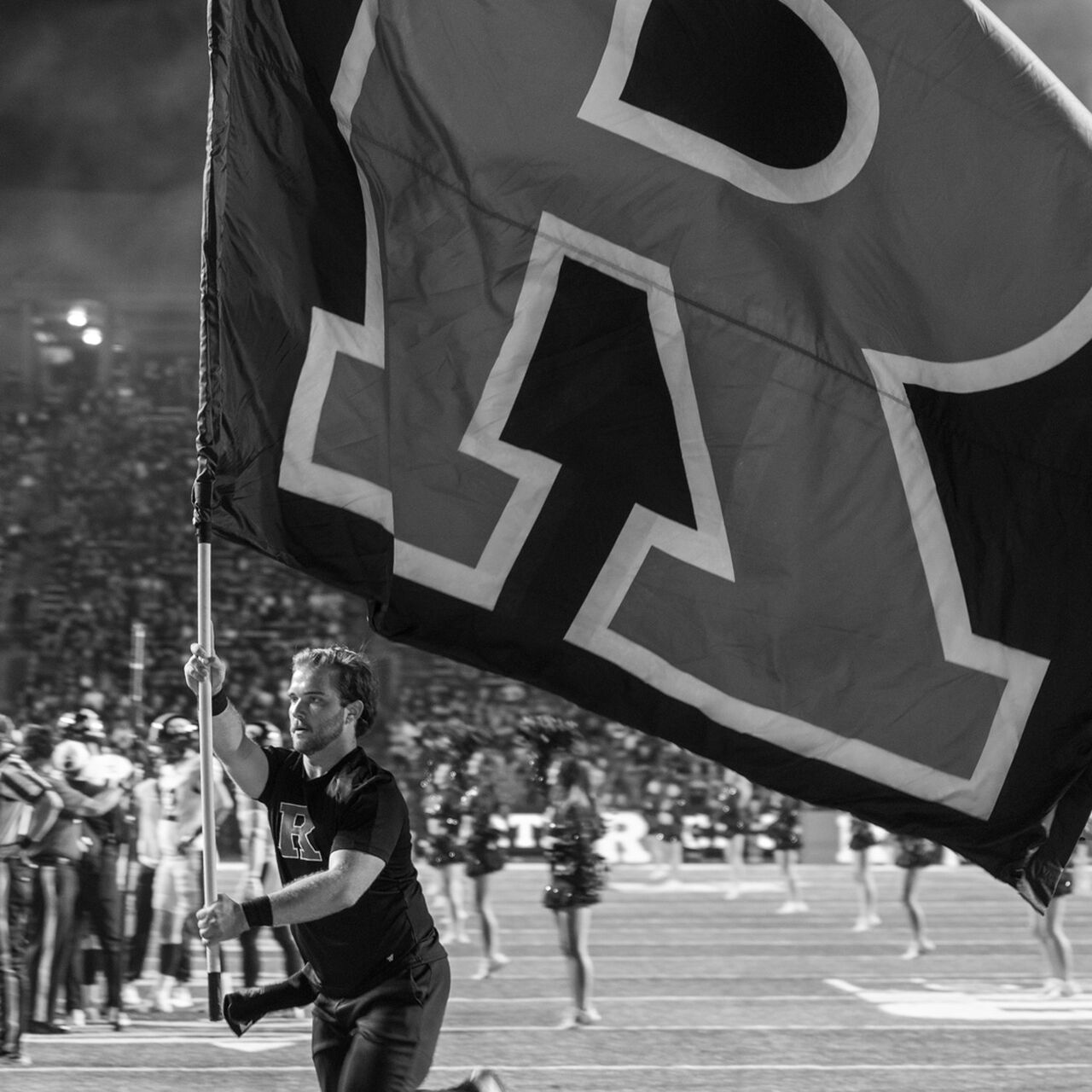 Spirit Program (Dance Team, Cheerleading, Sir Henry - Mascot)  image number 1