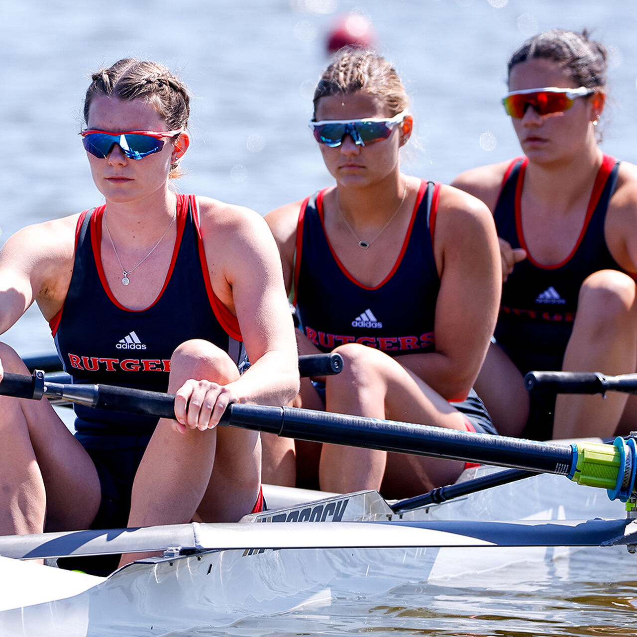 Women's rowing teammates image number 0