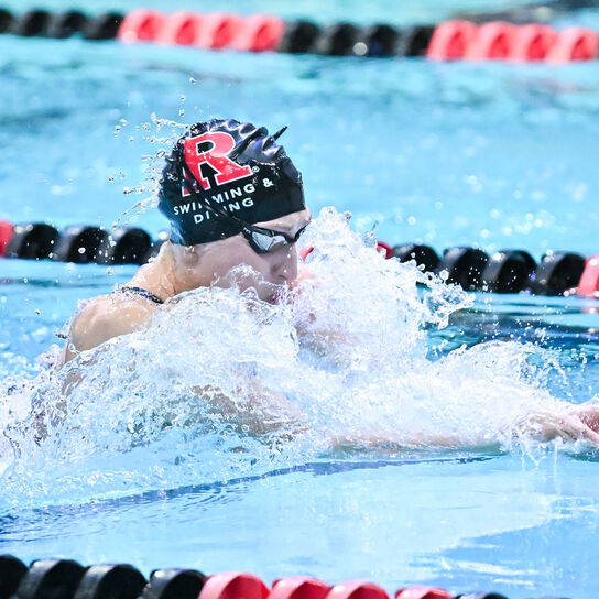 Women's Swimming & Diving Program  image number 0