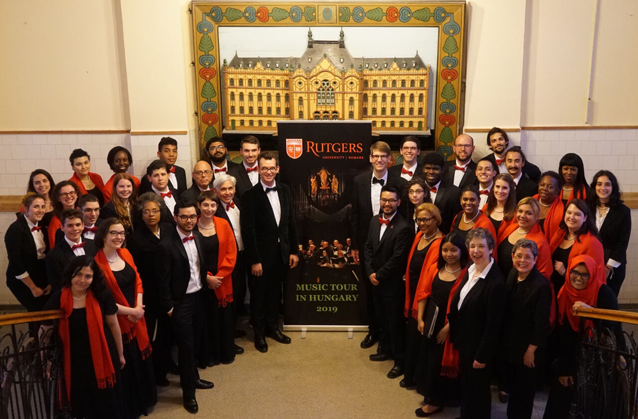 Rutgers Newark Chorus  image number 2