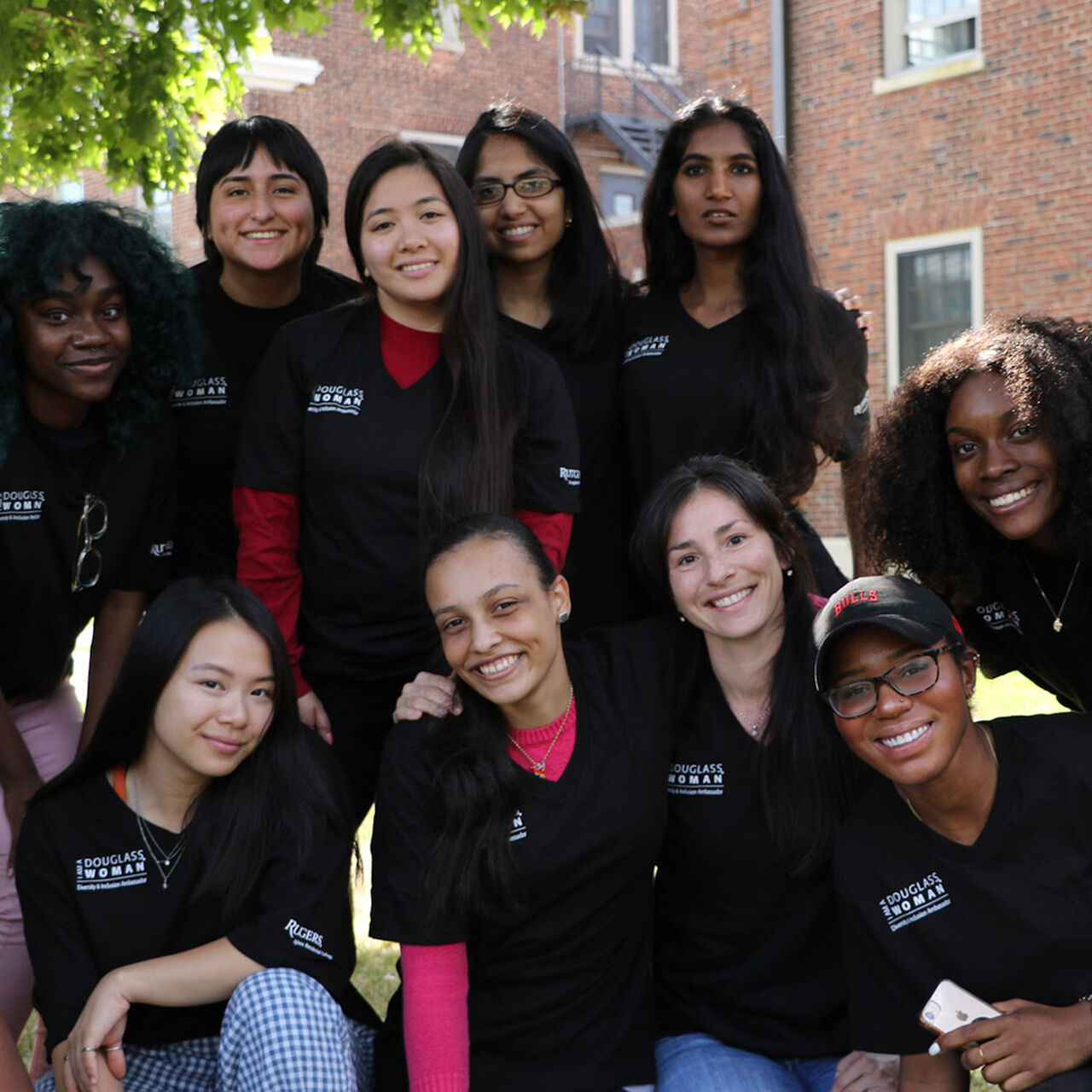 A group of smiling students image number 0